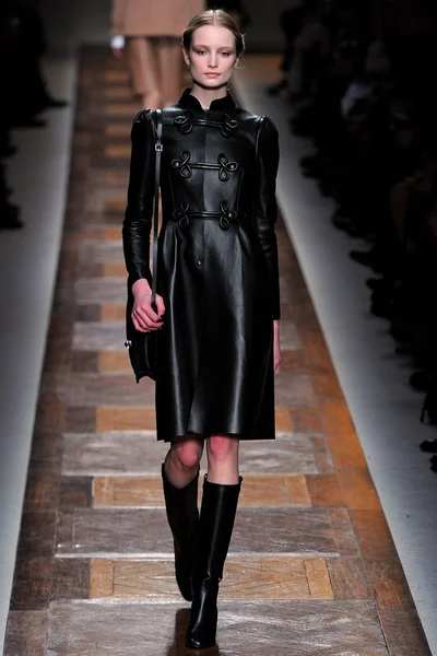 Look 8